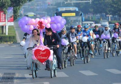 Dàn xe đạp rước dâu đám cưới vô cùng nổi bật Dàn xe đạp rước dâu đám cưới vô cùng nổi bật