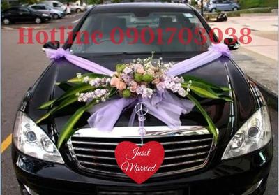 Mẫu xe hoa dải lụa tình yêu cho mẫu xe cưới Mercedes E,S class nên đen đẳng cấp Mẫu xe hoa dải lụa tình yêu cho mẫu xe cưới Mercedes E,S class nên đen đẳng cấp